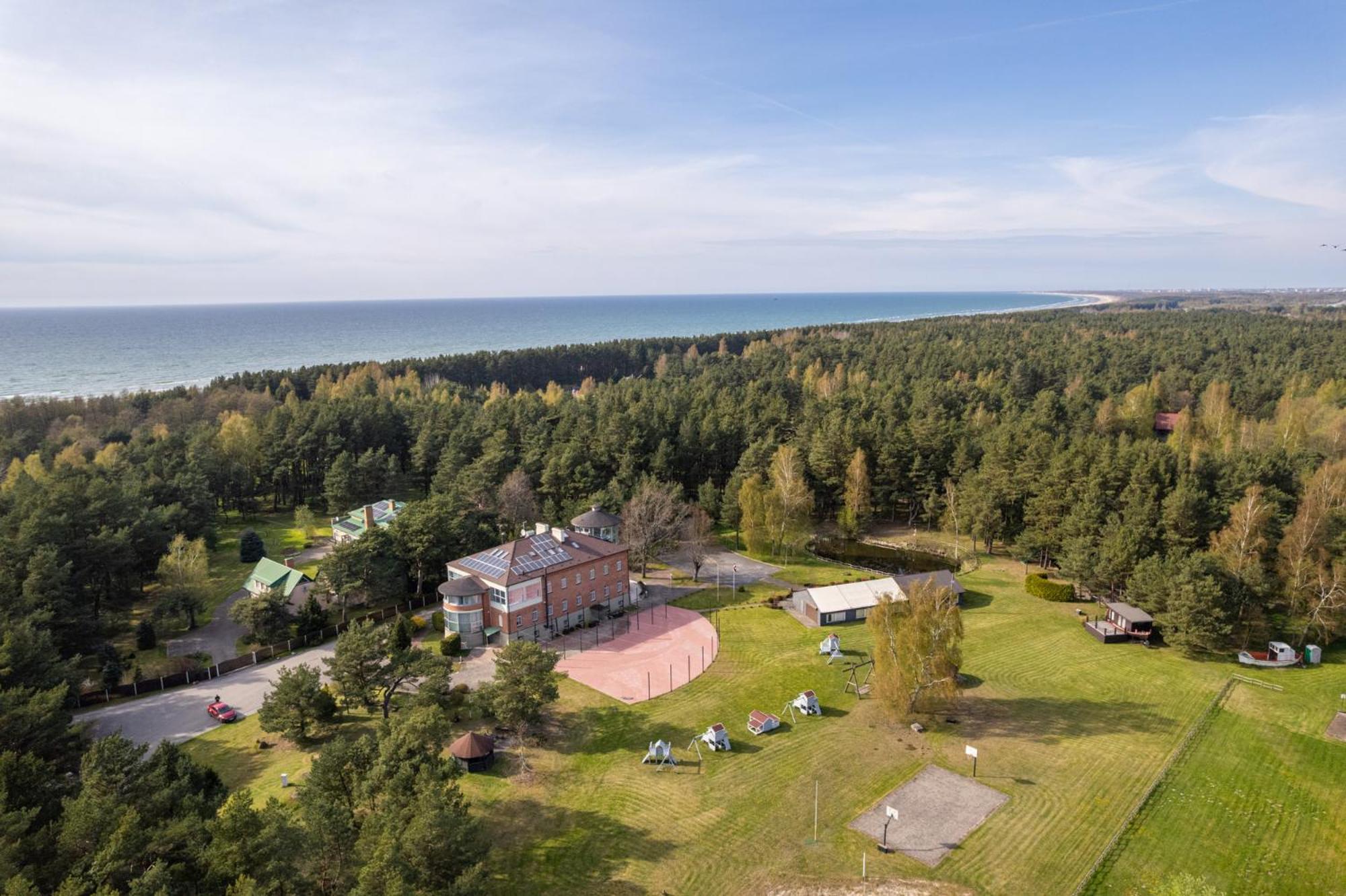 Roze Village Jurnieka Ligzda Pērkone Eksteriør bilde